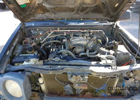 2004 Nissan Xterra Xe из США, поврежденный, VIN 5N1ED28T04C685265